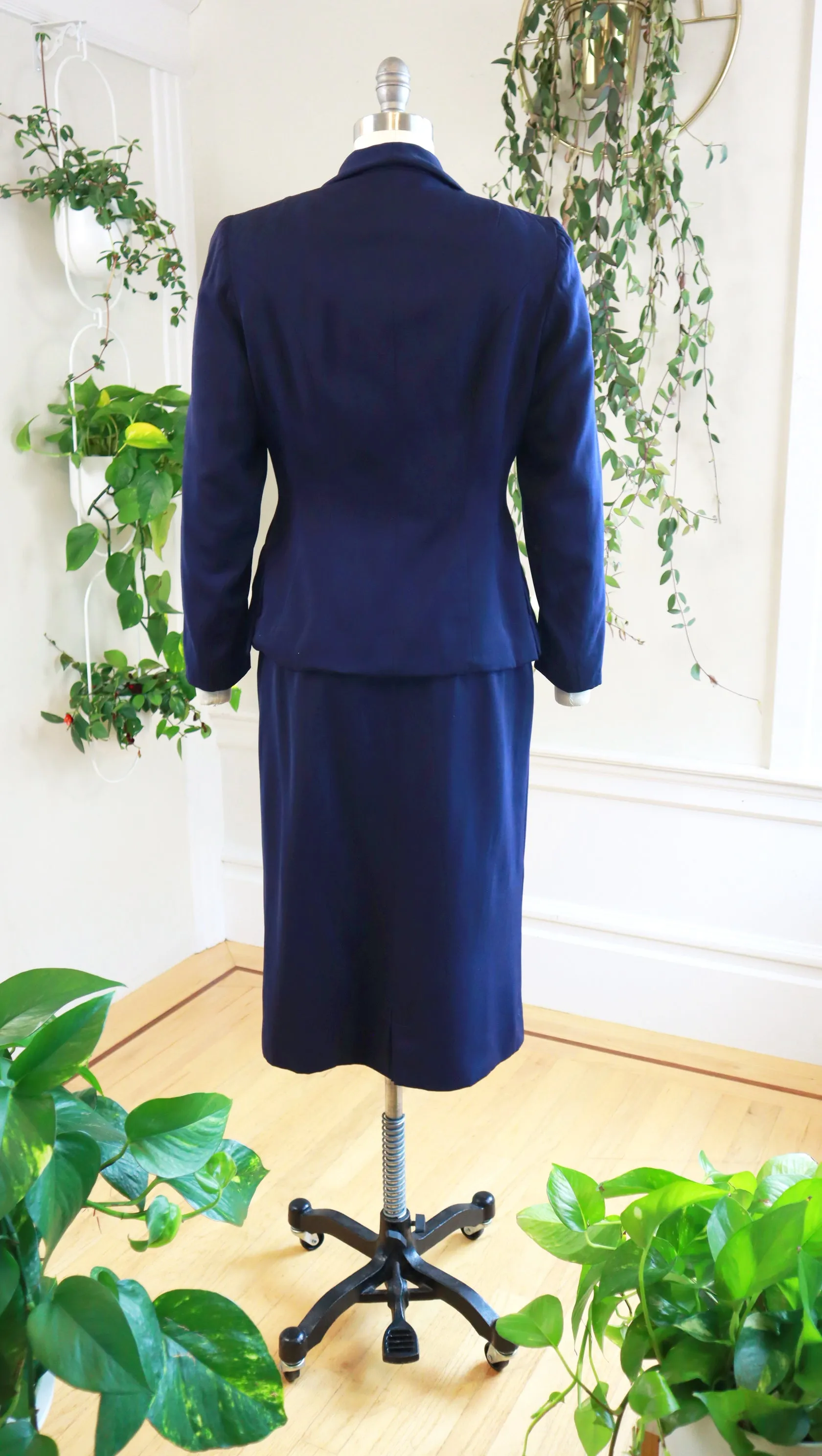 1940s Navy Wool Skirt Suit | small