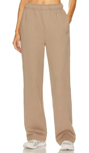 alo Accolade Straight Leg Sweatpant in Neutral