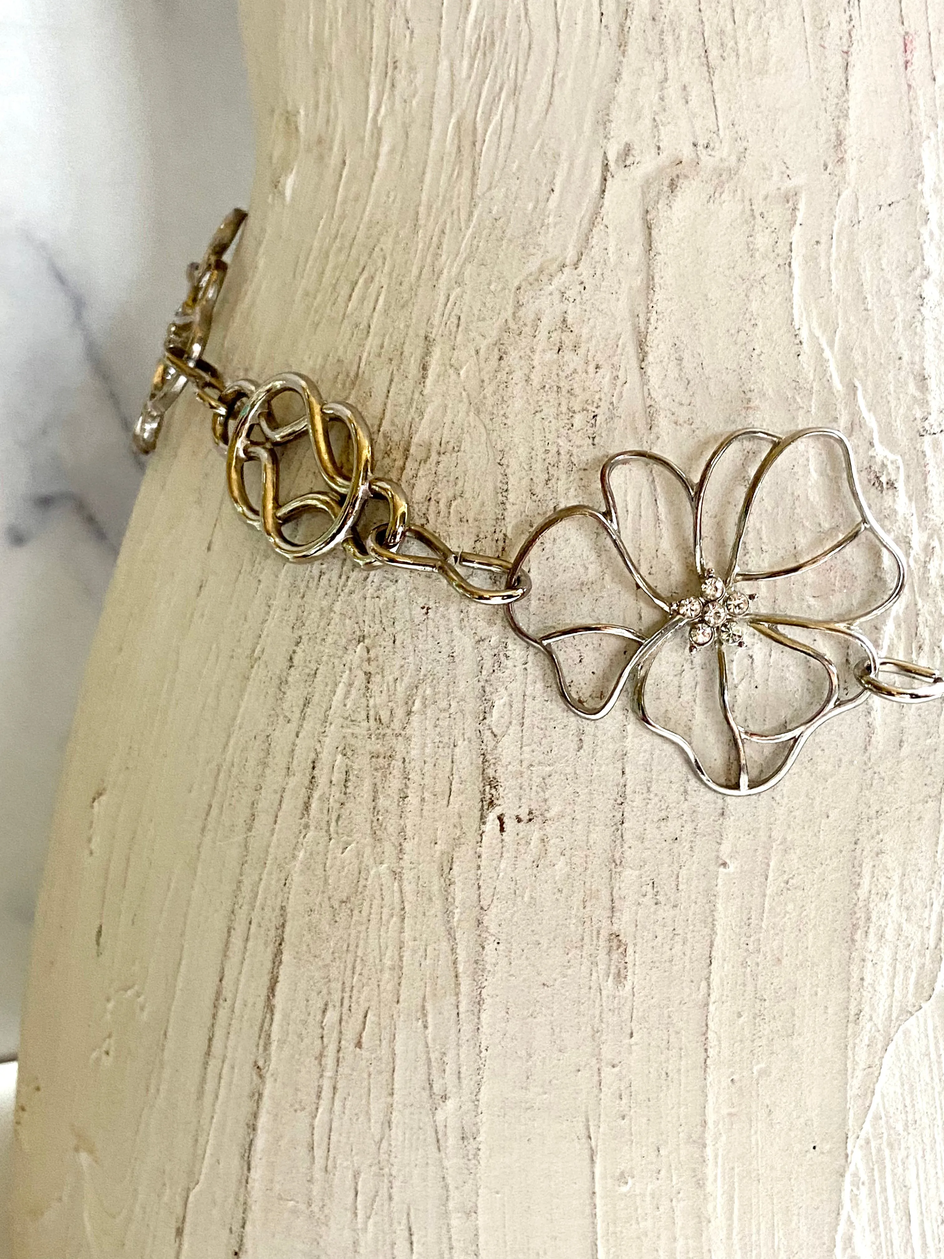Flowers chain belt