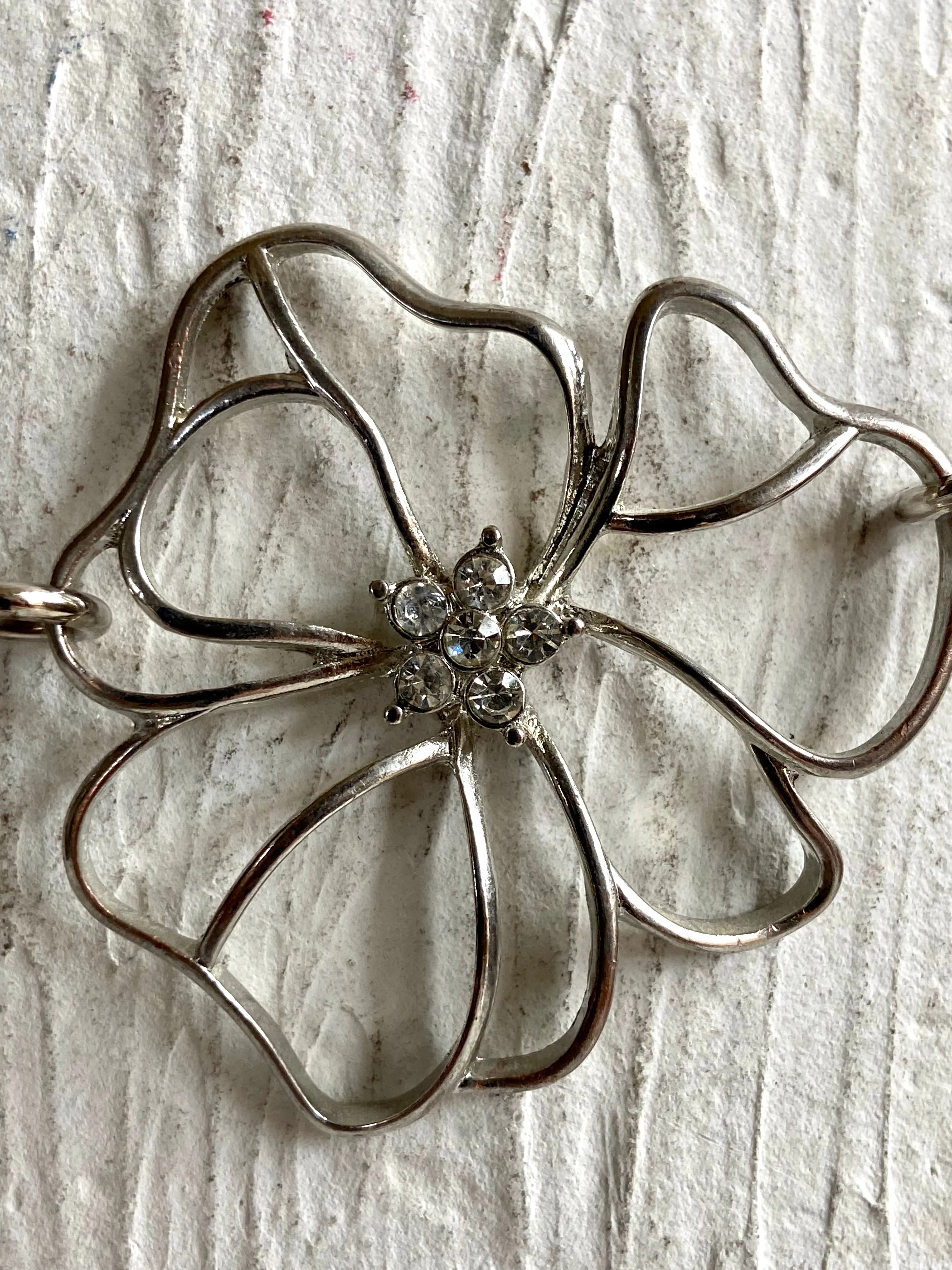 Flowers chain belt
