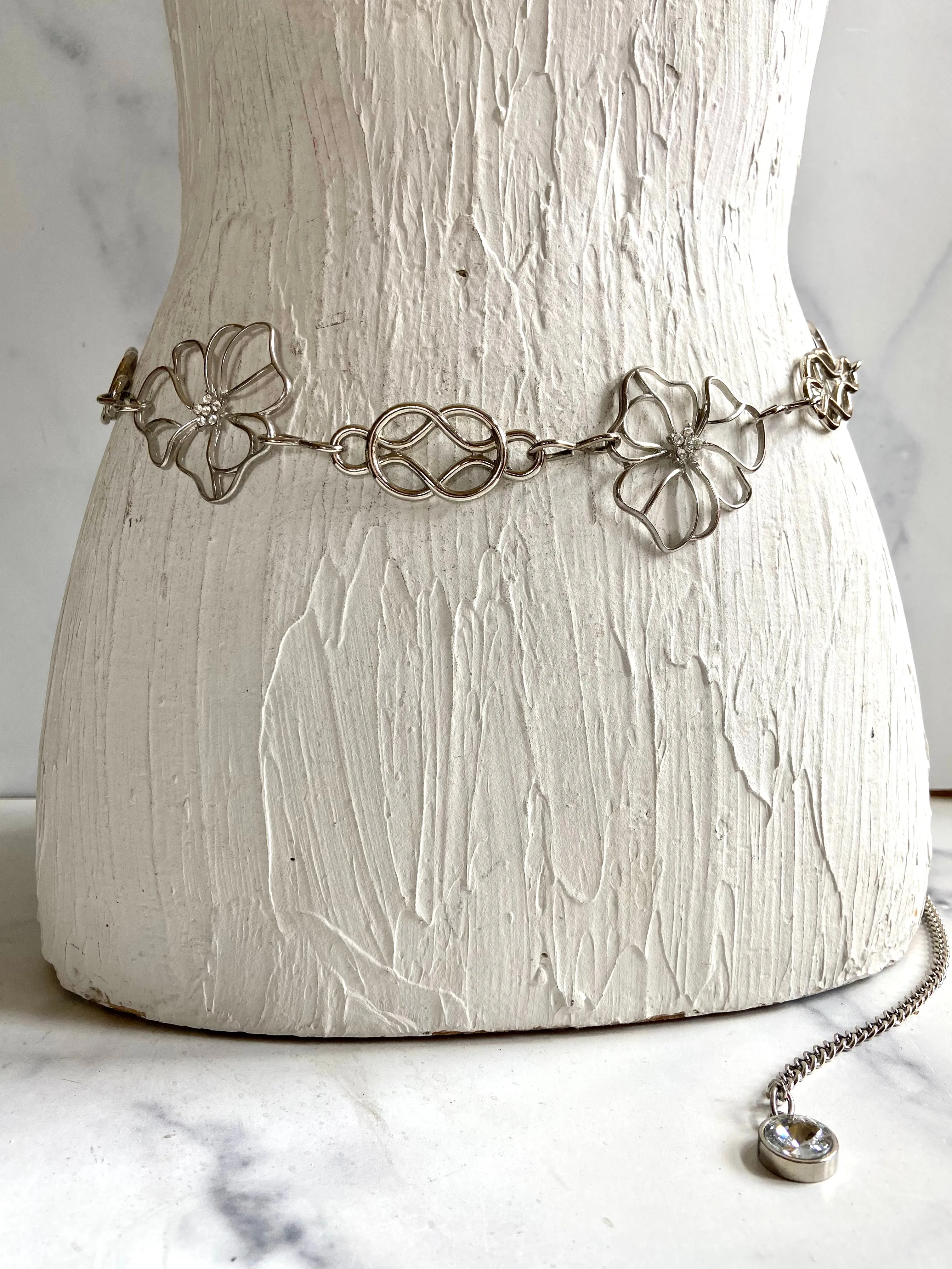 Flowers chain belt