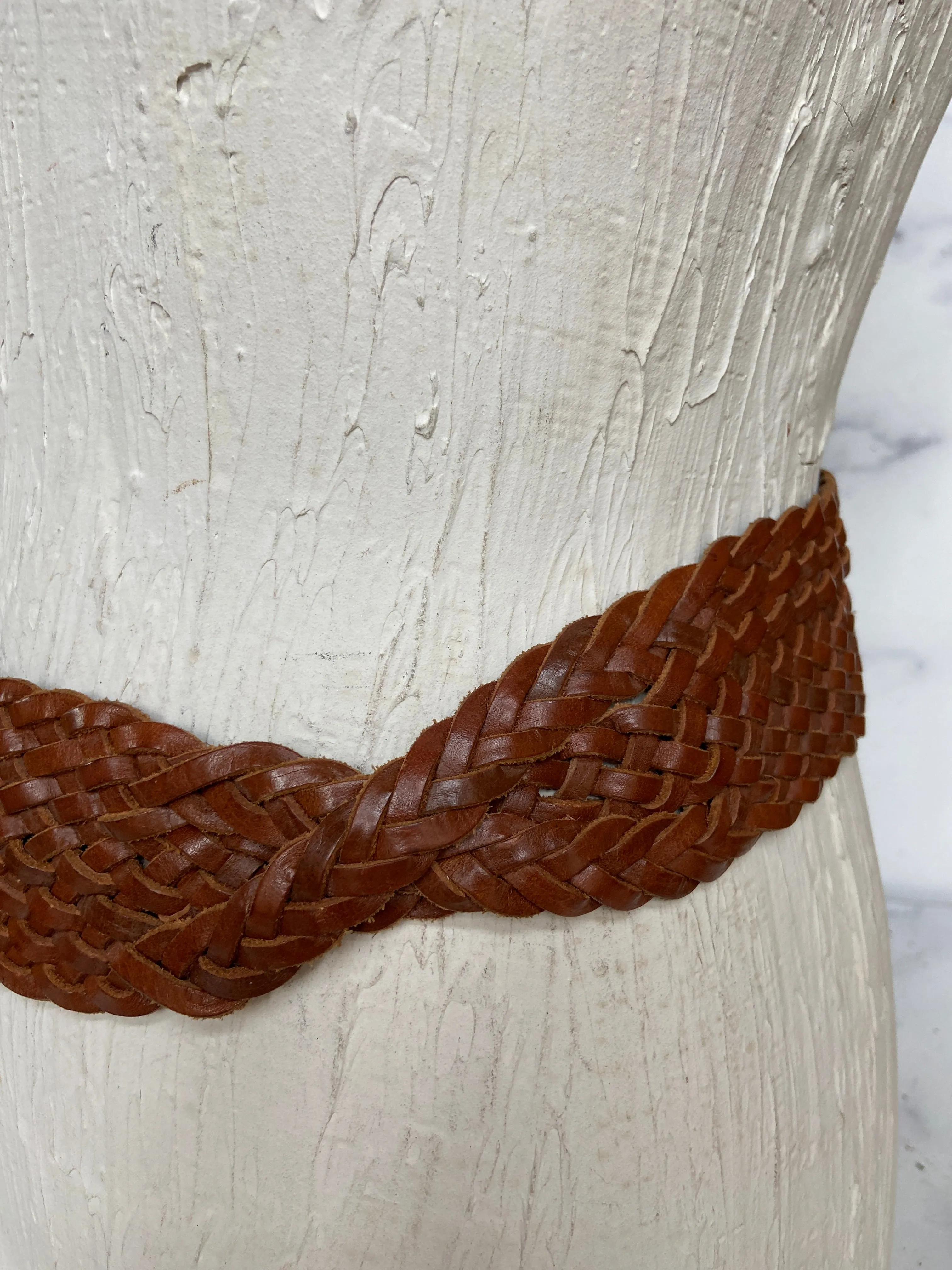 Gap brown braided leather belt
