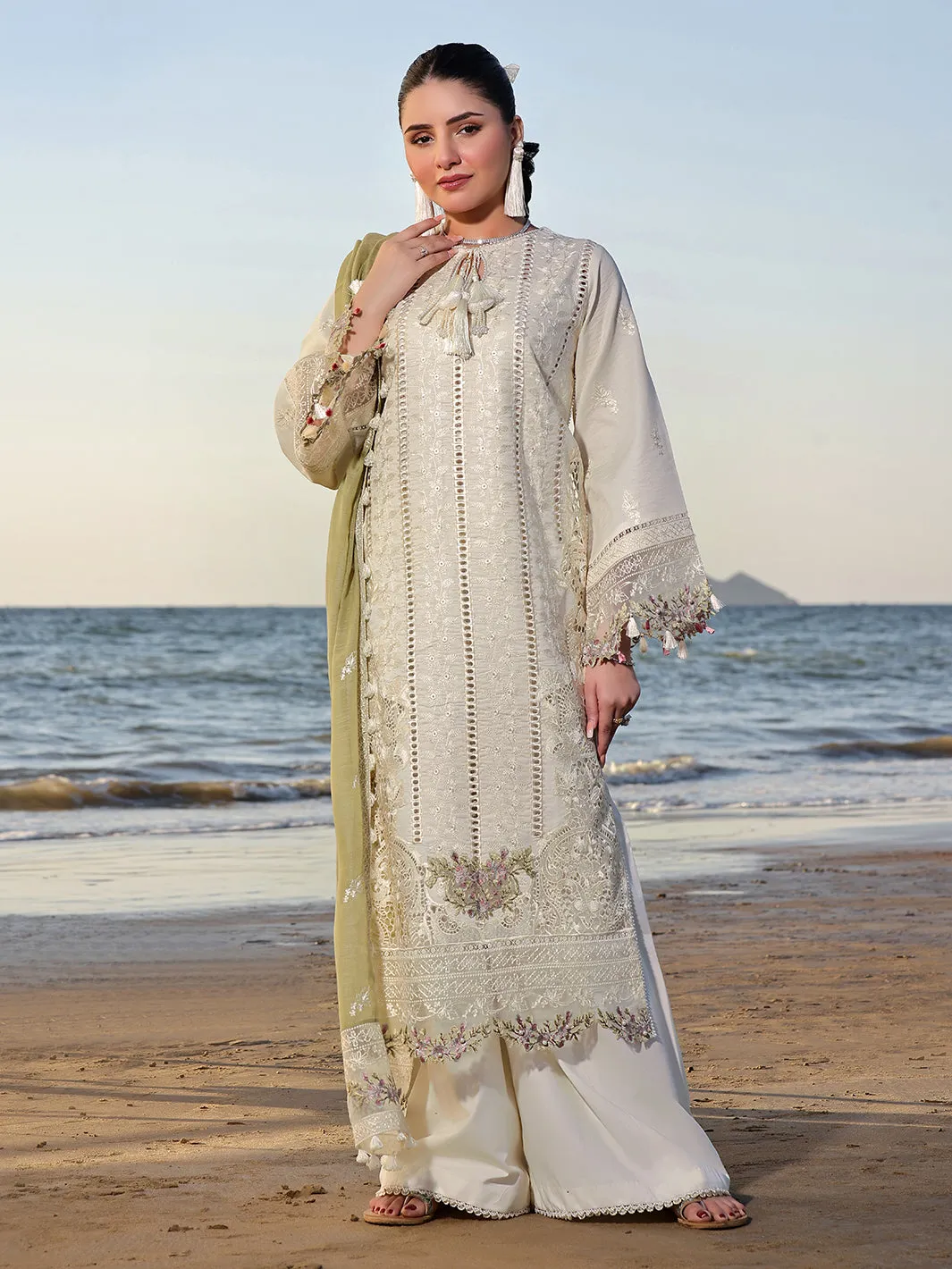 Izel | Saahil Signature Lawn 24 | FLOSSIE