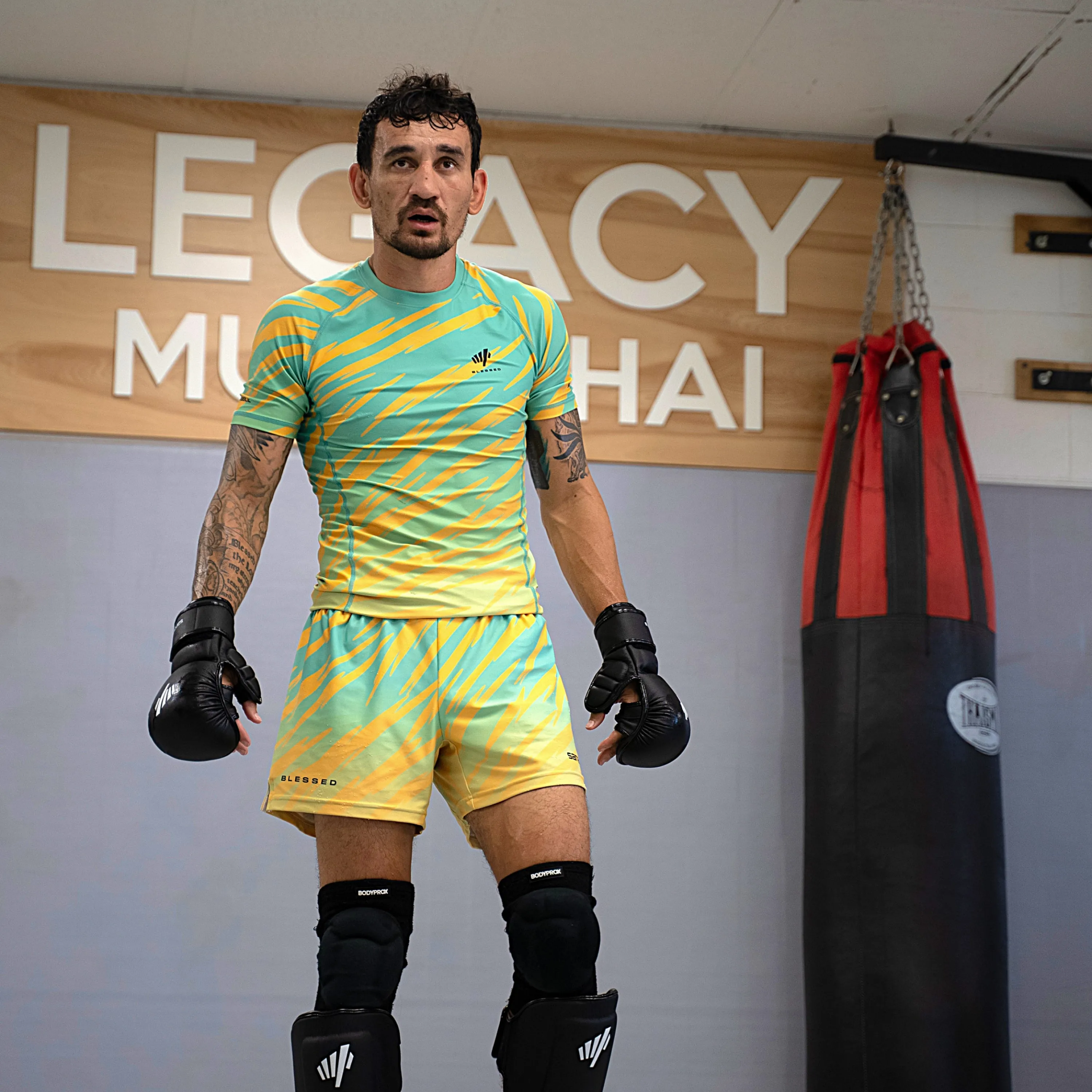 Max Holloway Thunder Strike Kit