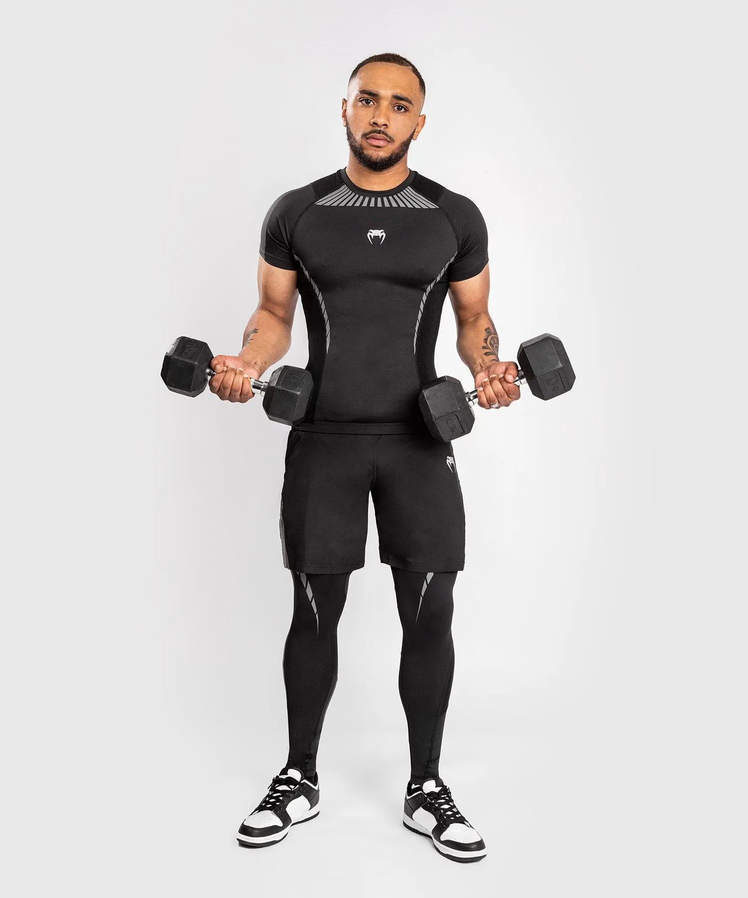 Venum Jaws 2.0 Rashguard Short Sleeves - Black